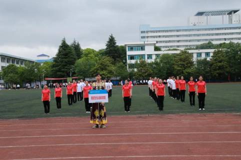 1.学院师生代表参加广播操比赛