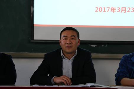 夏大文书记发表讲话